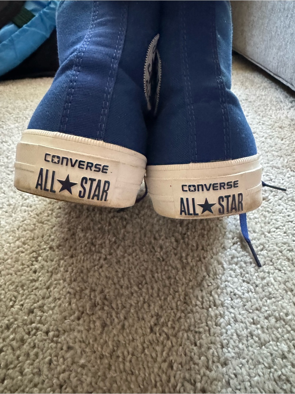 Classic High-Top converse chuck Taylor Sneakers in Navy and White - Picture 7 of 12